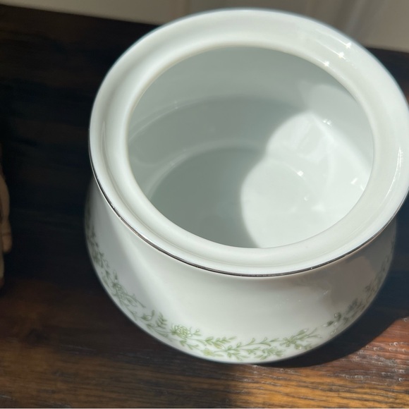 Ceramic covered sugar dish - Picture 3 of 3